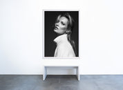Bryan Adams - Kate Moss, White Coat