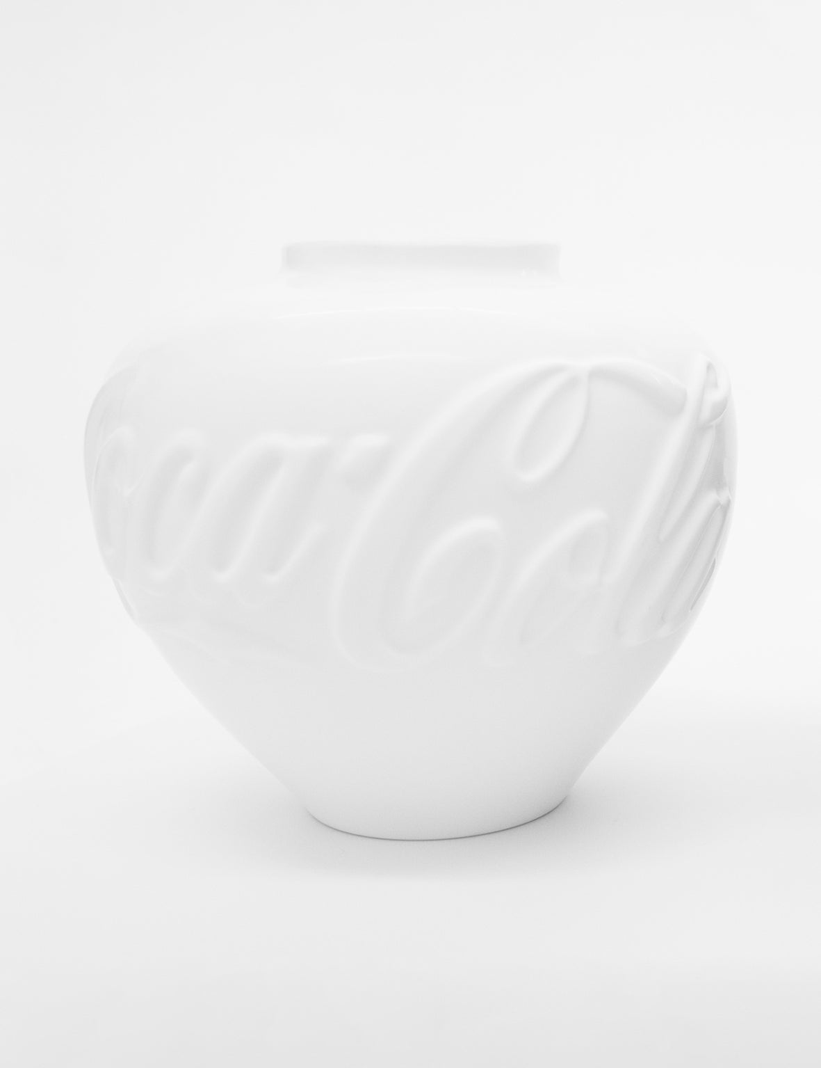 AiWeiWei_CC_Vases_White.jpg