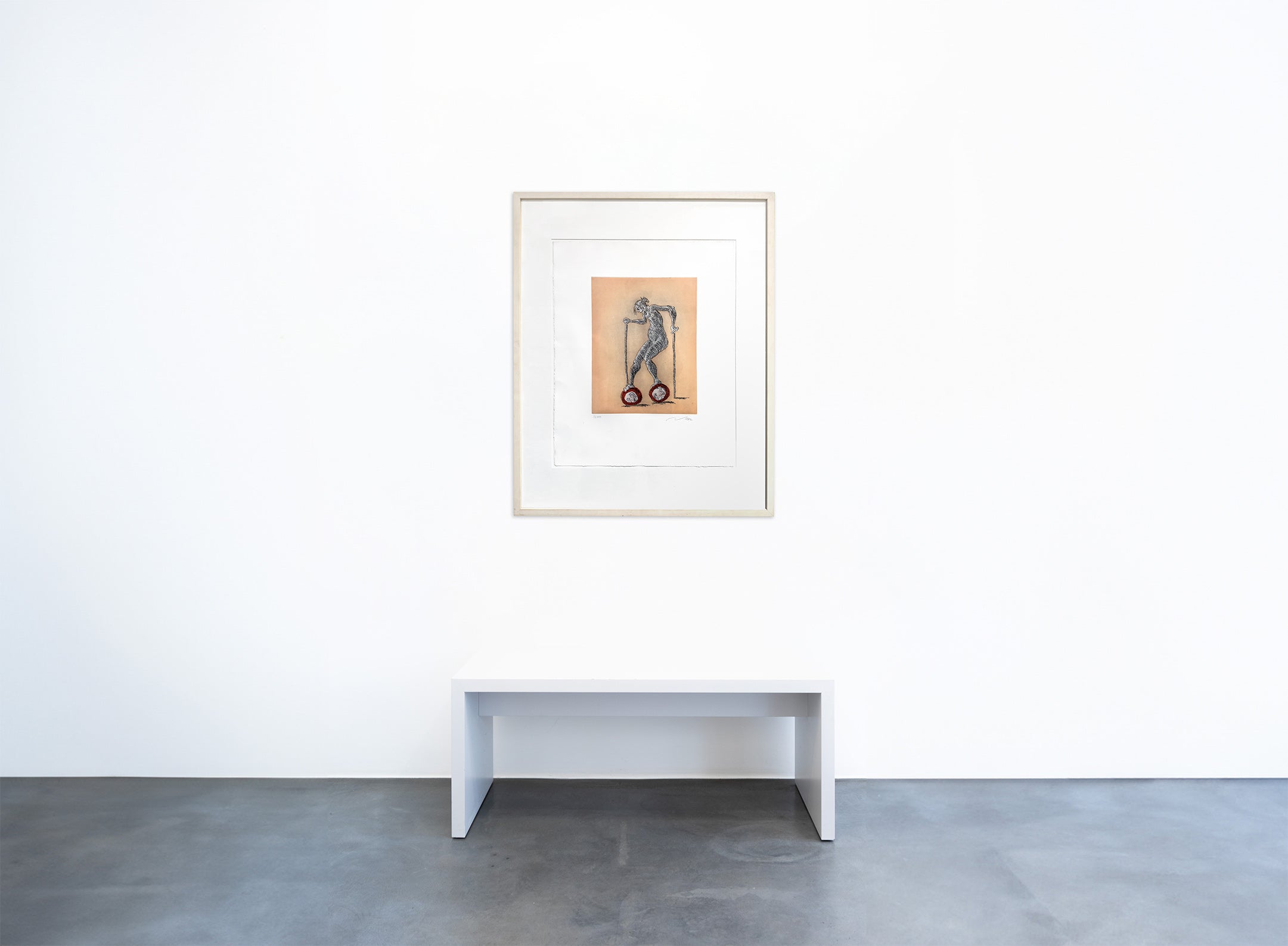 Kunstwerk 'Dialog' von Jörg Immendorff in der Geuer & Geuer Art Galerie – Figur auf Rädern mit Stöcken.