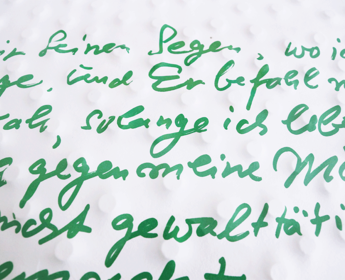 Uecker_Friedensgebote_8_ClsoeUp2.png