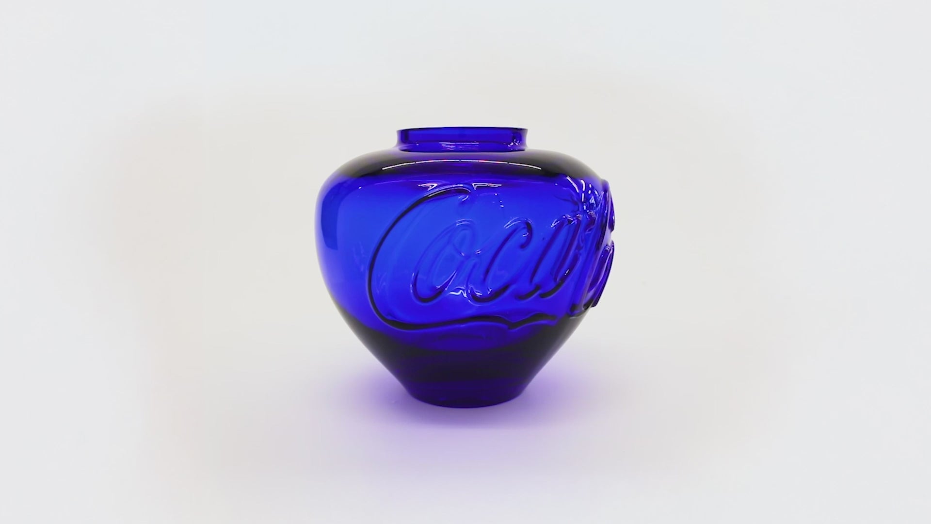 Ai Weiwei - Vase